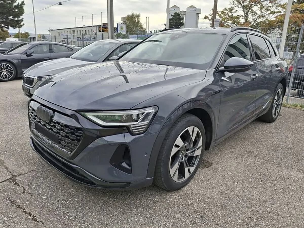 Audi Q8