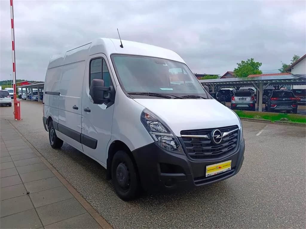 Opel Movano