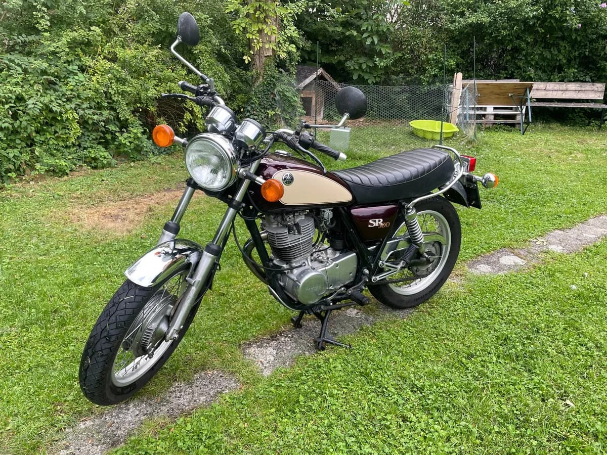 Yamaha SR