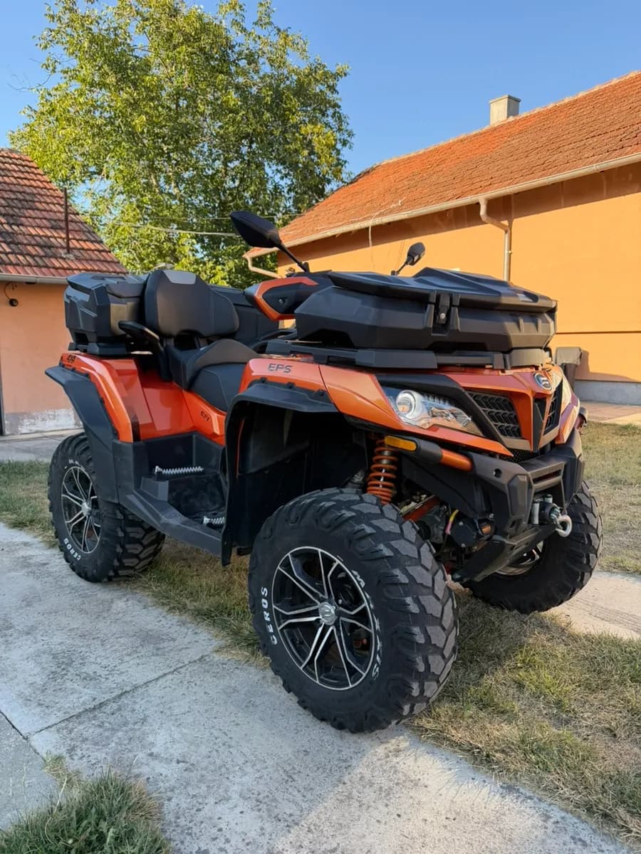 CFMOTO CForce 2020 – € 7.800, 8 800 km – Bild 1 von 10