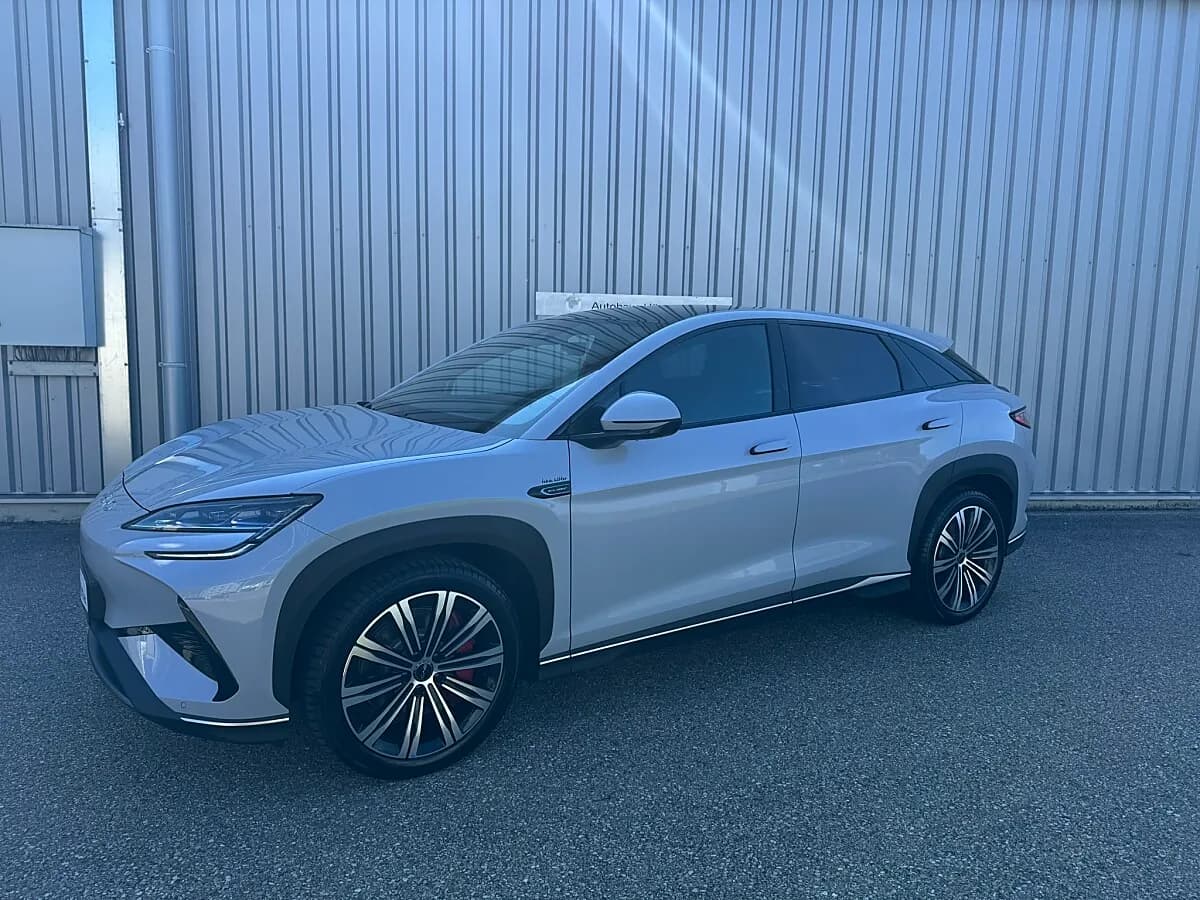 BYD Sealion 7