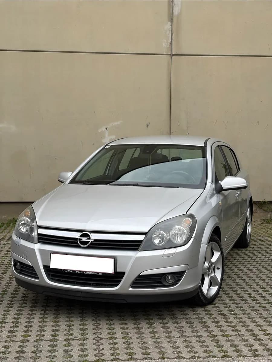 Opel Astra 2004 – € 2.100, 144 500 km – Bild 1 von 13