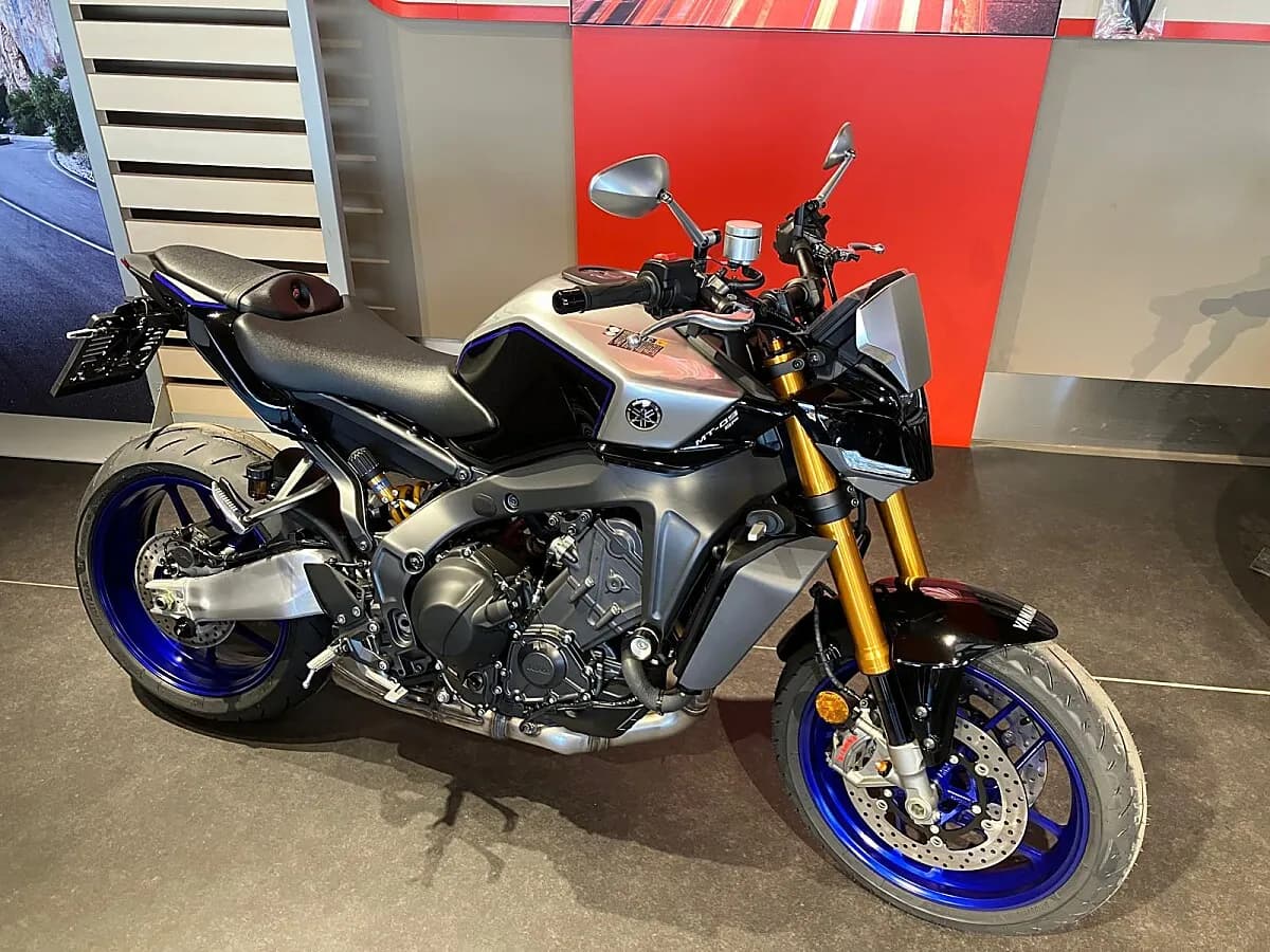 Yamaha MT – € 16.399, 0 km – Bild 1 von 12