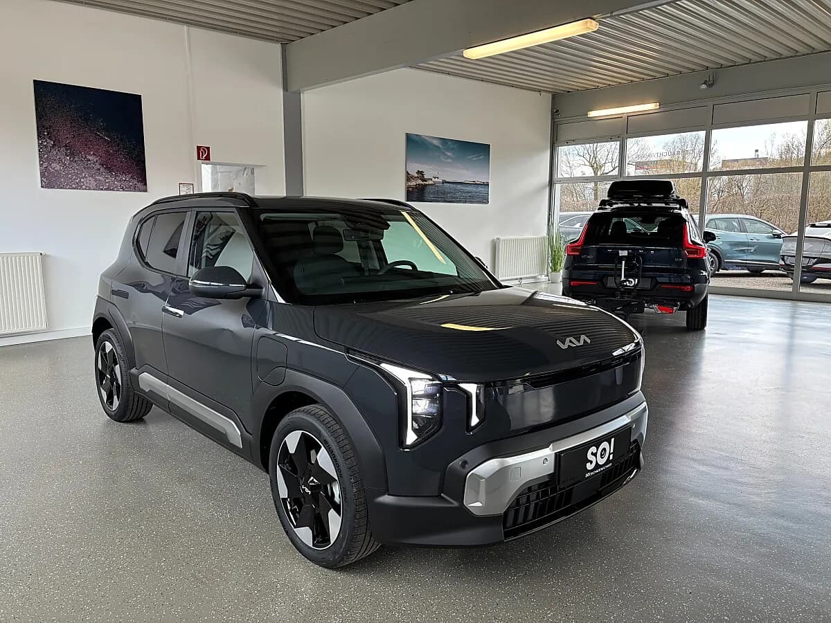 KIA EV2
