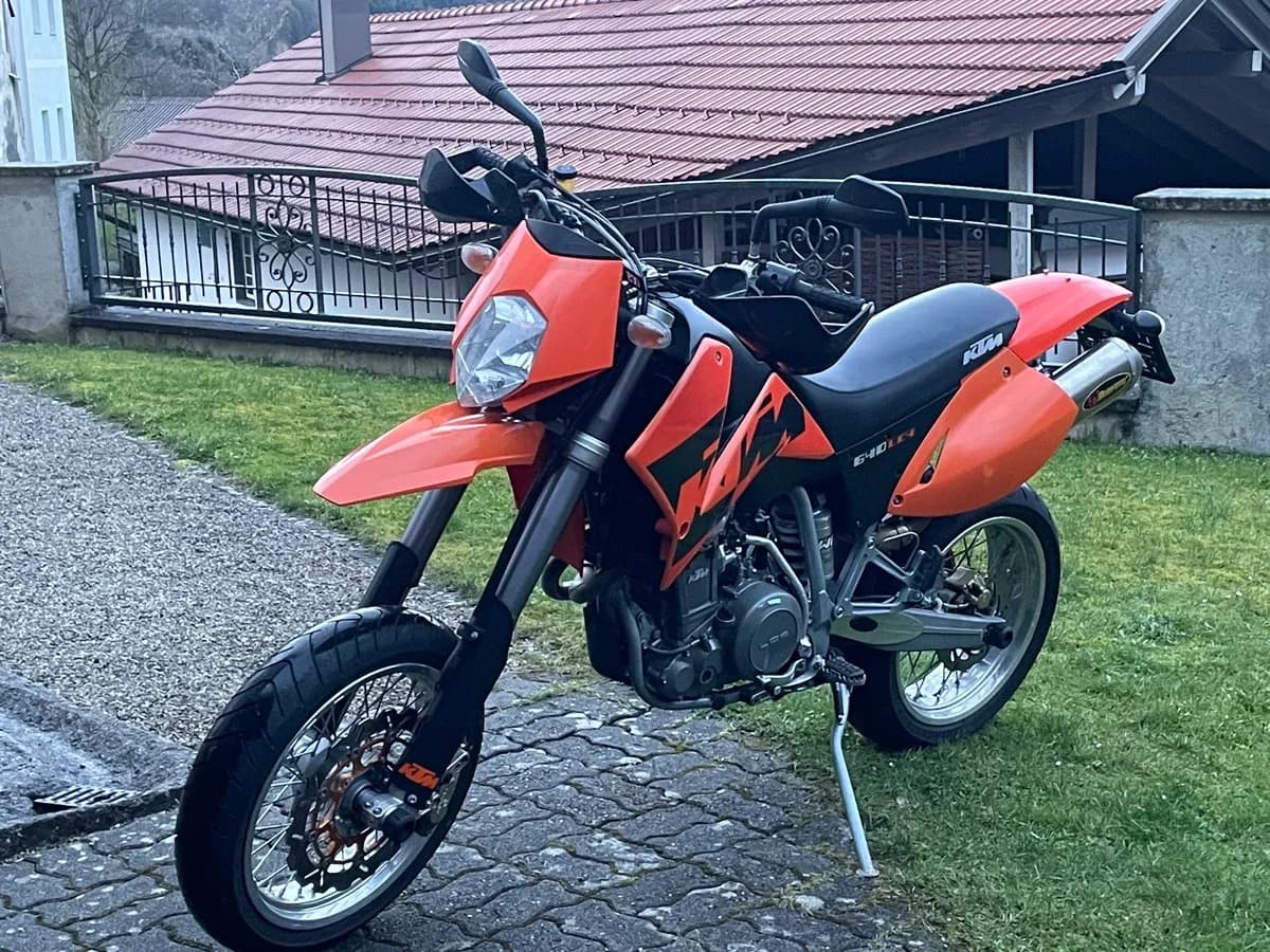 KTM 640