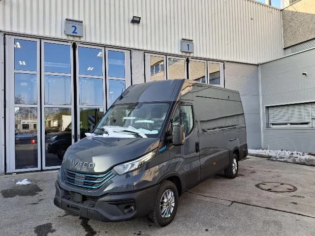 IVECO Daily – € 71.988, 0 km – Bild 1 von 15