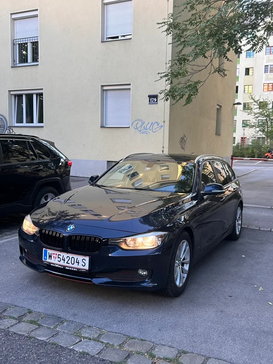 BMW 3er-Reihe 2013 – € 5.400, 320 000 km – Bild 1 von 5