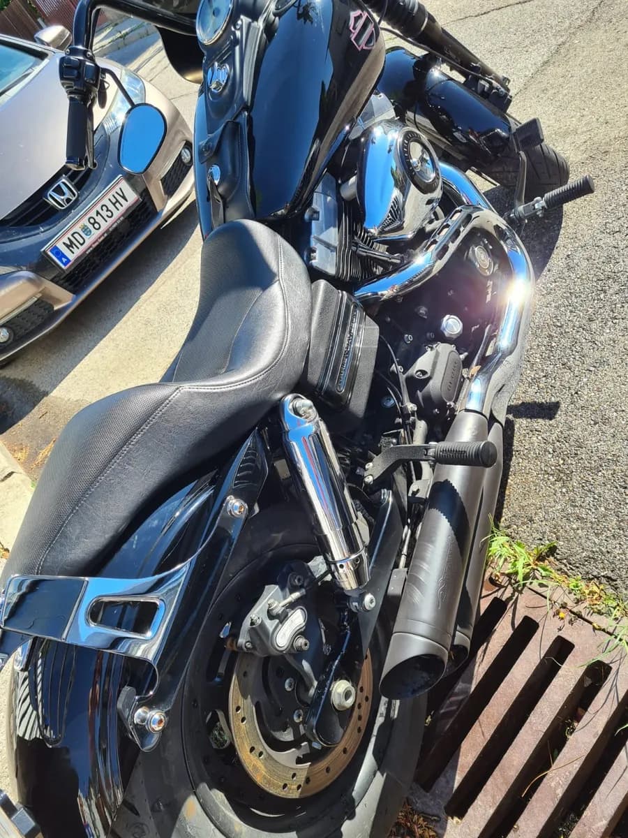 Harley-Davidson Dyna 2011 – € 10.500, 50 000 km – Bild 1 von 7