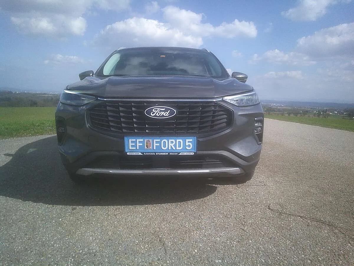 Ford Kuga 2024 – € 33.000, 33 000 km – Bild 1 von 22