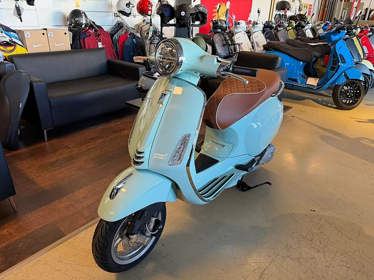 Vespa Primavera – € 6.299, 0 km – Bild 1 von 6