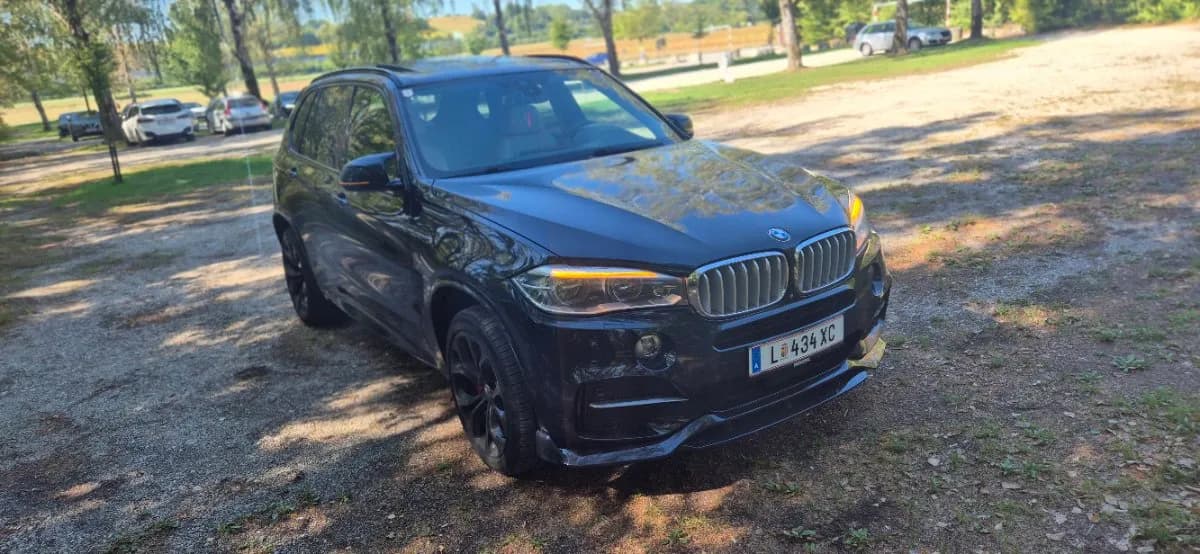 BMW X5 2013 – € 27.000, 165 000 km – Bild 1 von 12
