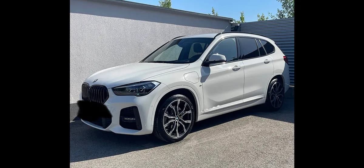BMW X1 2021 – € 22.900, 92 400 km – Bild 1 von 8