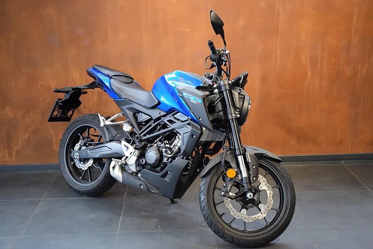 Honda CB – € 4.800, 0 km – Bild 1 von 4