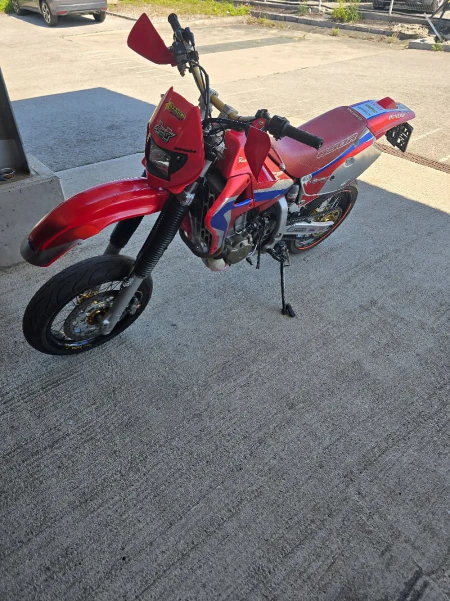 Honda XR