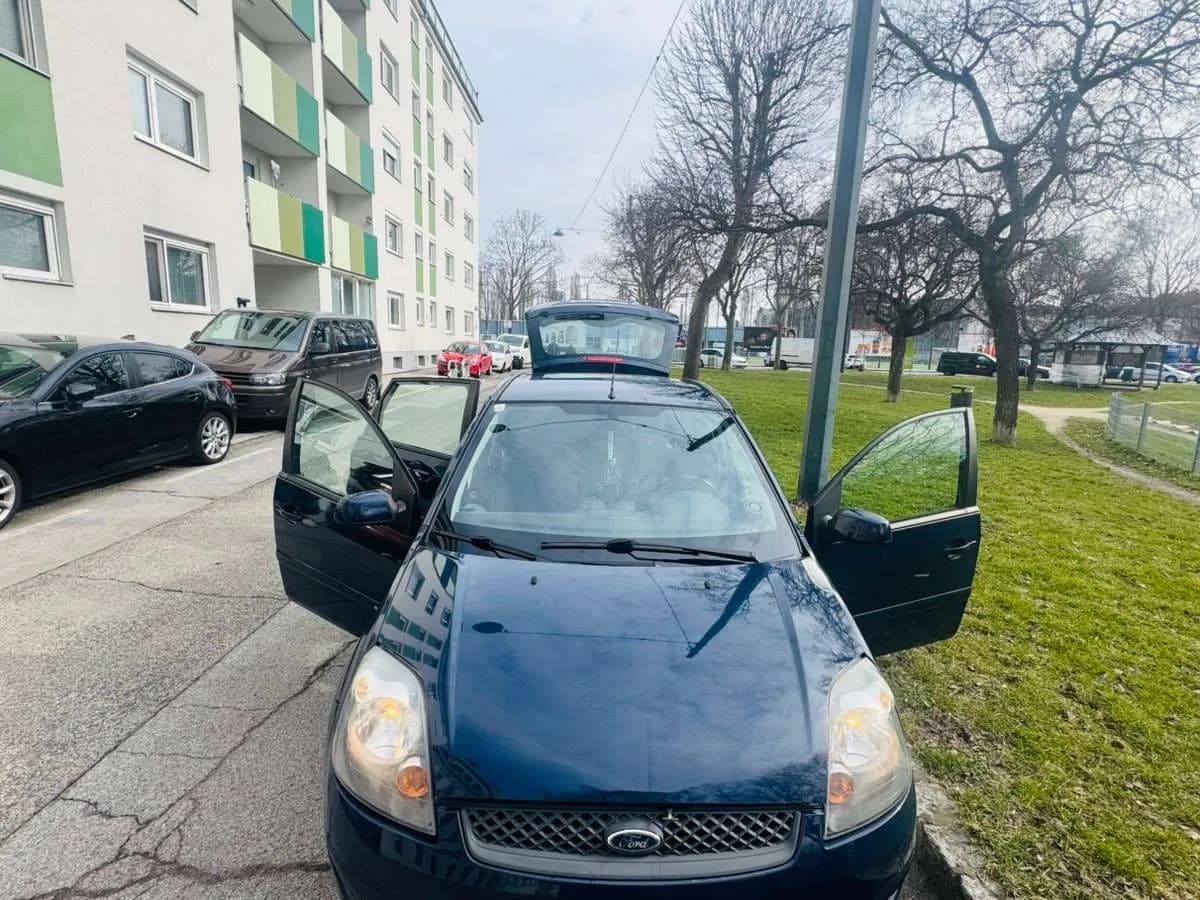 Ford Fiesta 2008 – € 2.350, 160 000 km – Bild 1 von 19