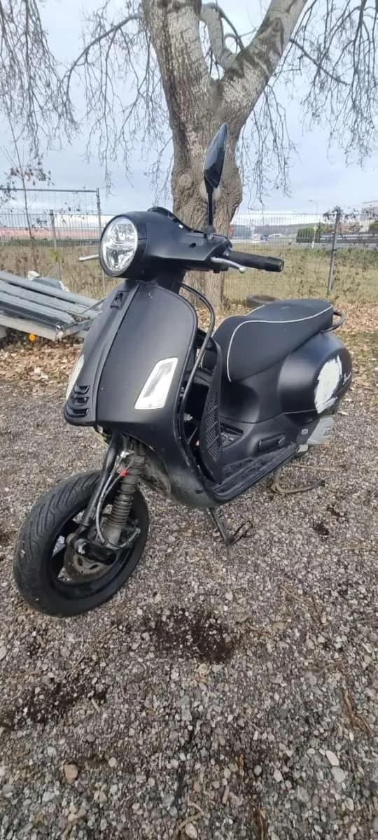 Vespa GTS