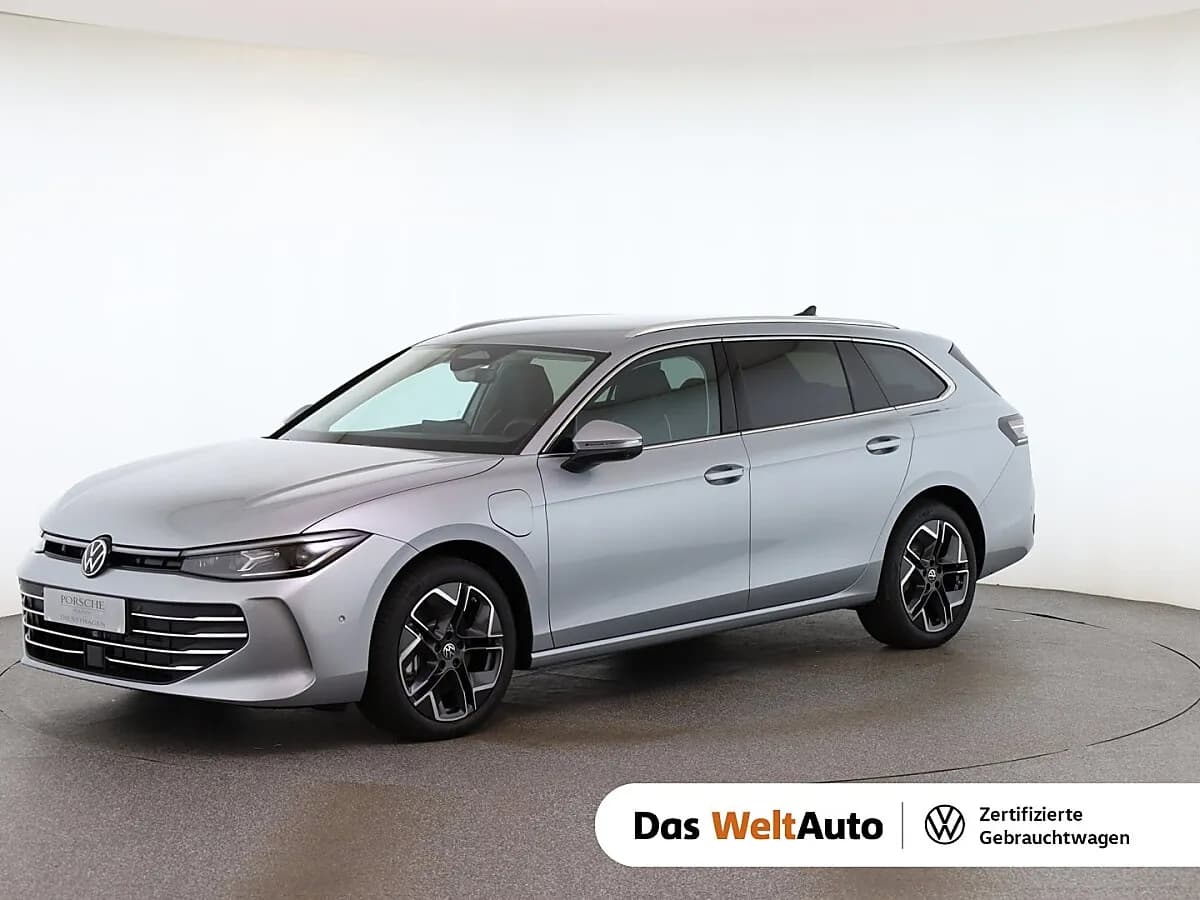 VW Passat 2026 – € 43.850, 10 km – Bild 1 von 17