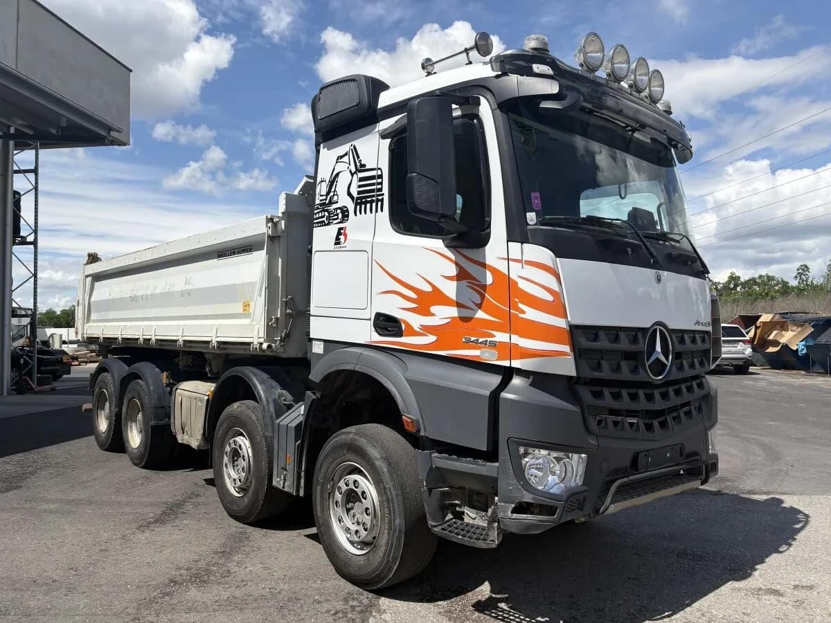 Mercedes-Benz Arocs