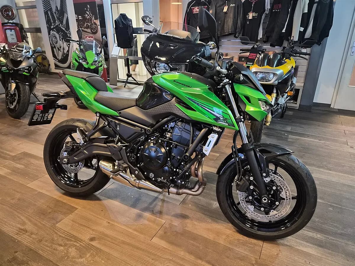 Kawasaki Z – € 7.899, 0 km – Bild 1 von 3