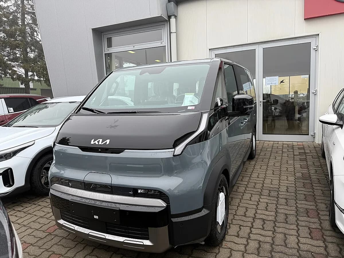 KIA PV5
