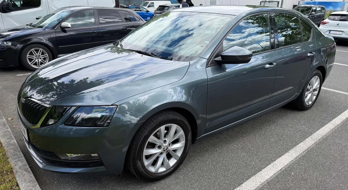 Skoda Octavia 2018 – € 11.400, 130 500 km – Bild 1 von 15