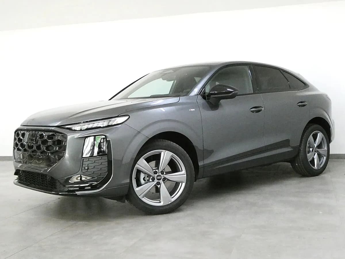 Audi Q3 2026 – € 55.790, 10 km – Bild 1 von 42