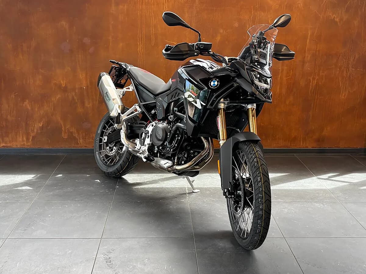 BMW F 900 – € 19.006, 0 km – Bild 1 von 4