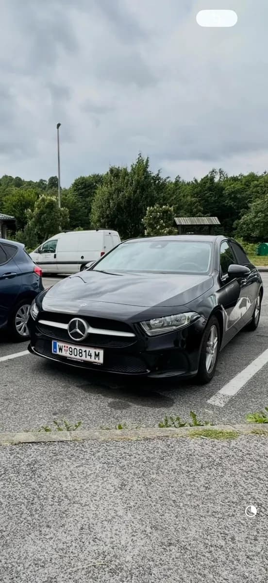 Mercedes-Benz A-Klasse 2019 – € 16.500, 125 000 km – Bild 1 von 11