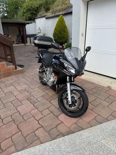 Yamaha FZ