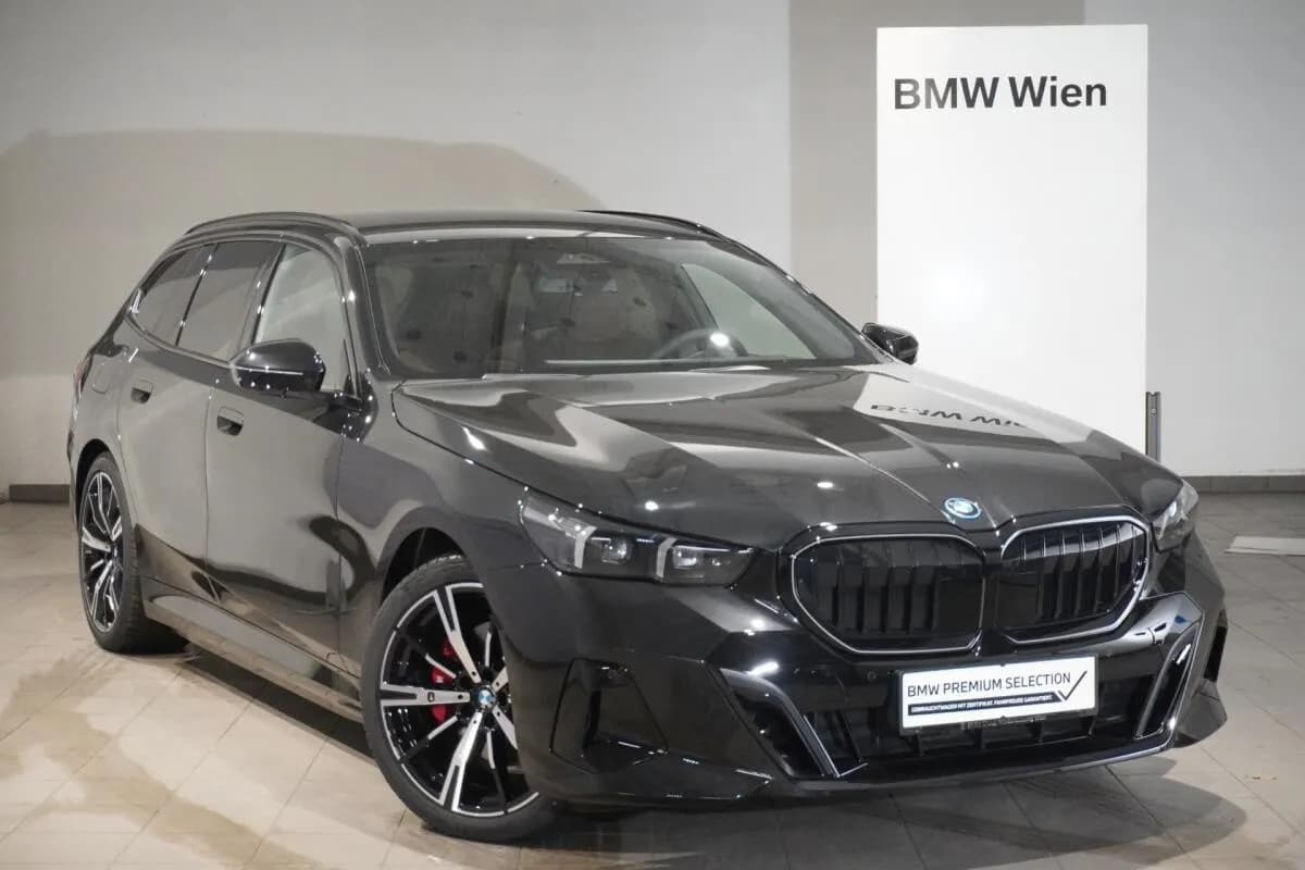 BMW 5er-Reihe 2025 – € 64.795, 9 900 km – Bild 1 von 23