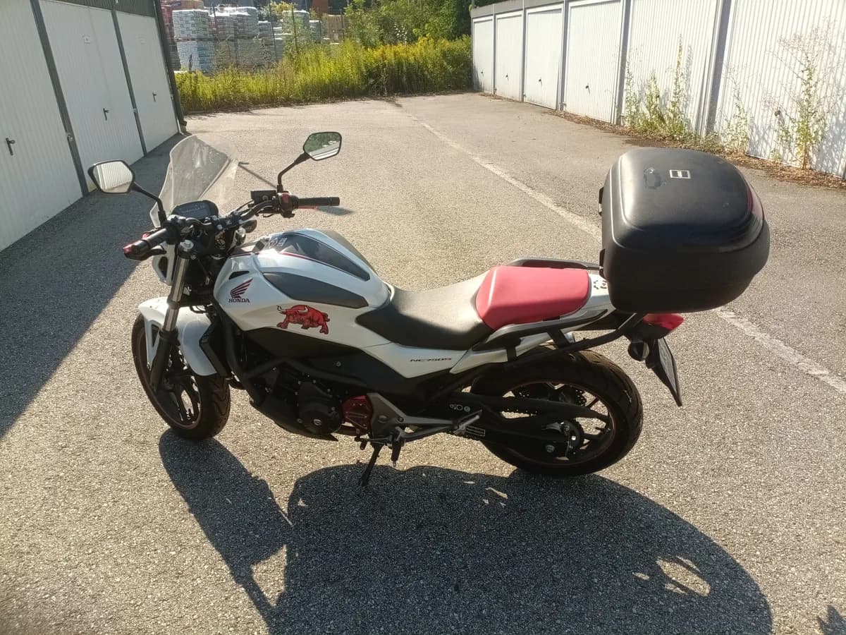 Honda NC 2016 – € 4.500, 16 500 km – Bild 1 von 3