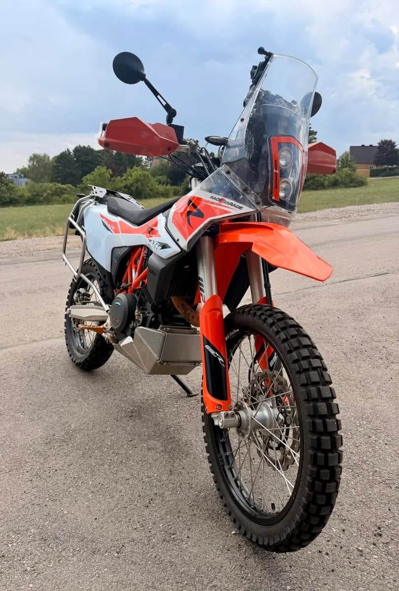 KTM 690