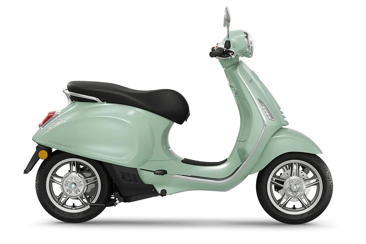 Vespa Primavera – € 5.999, 0 km – Bild 1 von 13