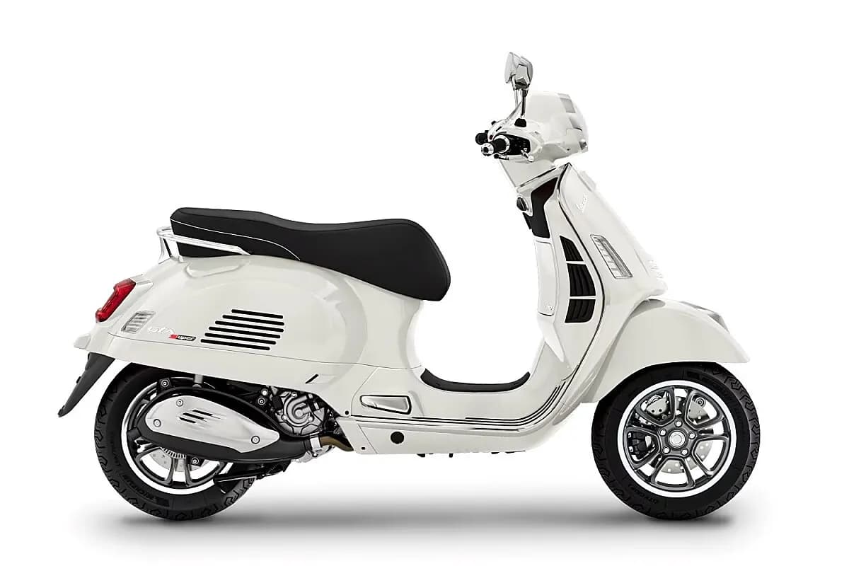 Vespa GTS – € 7.190, 0 km – Bild 1 von 2