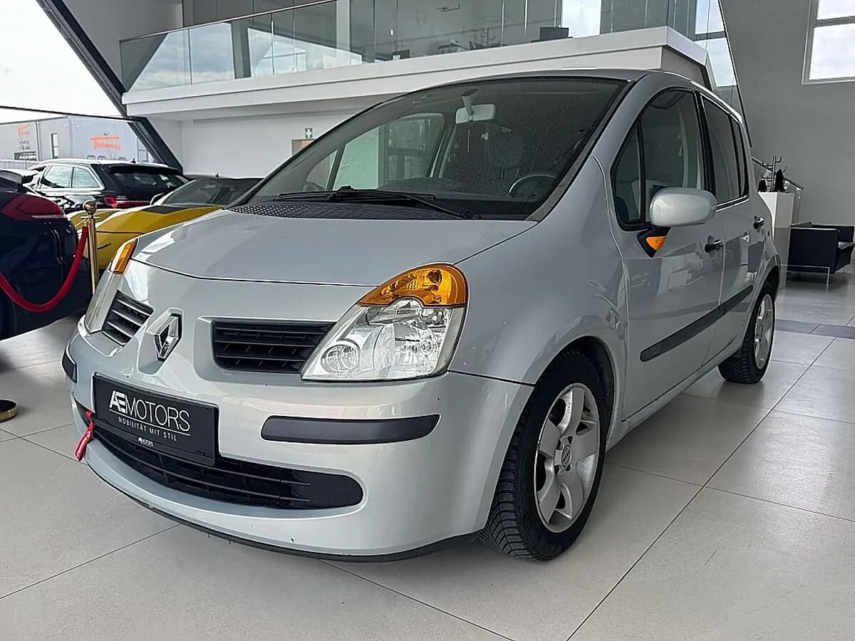 Renault Modus 2005 – € 1.999, 178 000 km – Bild 1 von 17