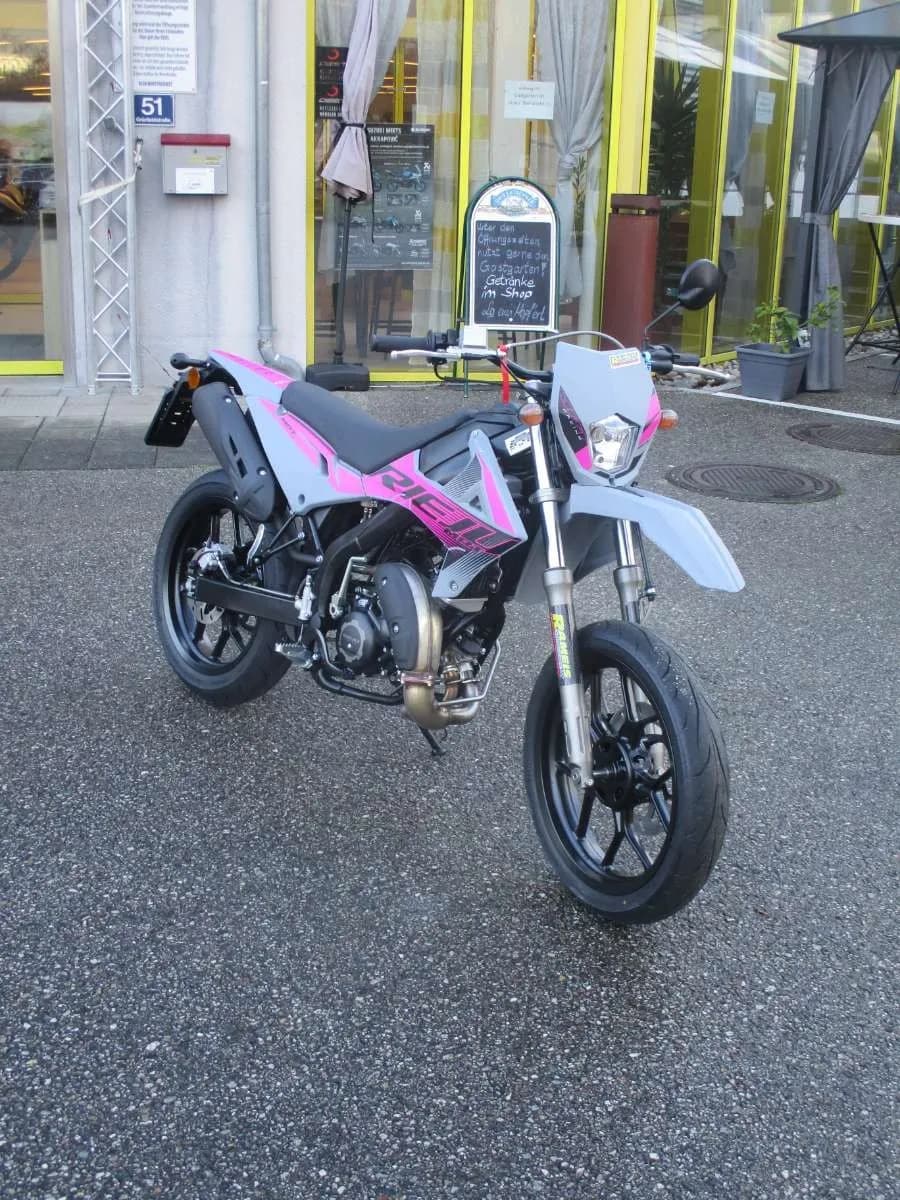 Rieju MRT – € 3.899, 0 km – Bild 1 von 12