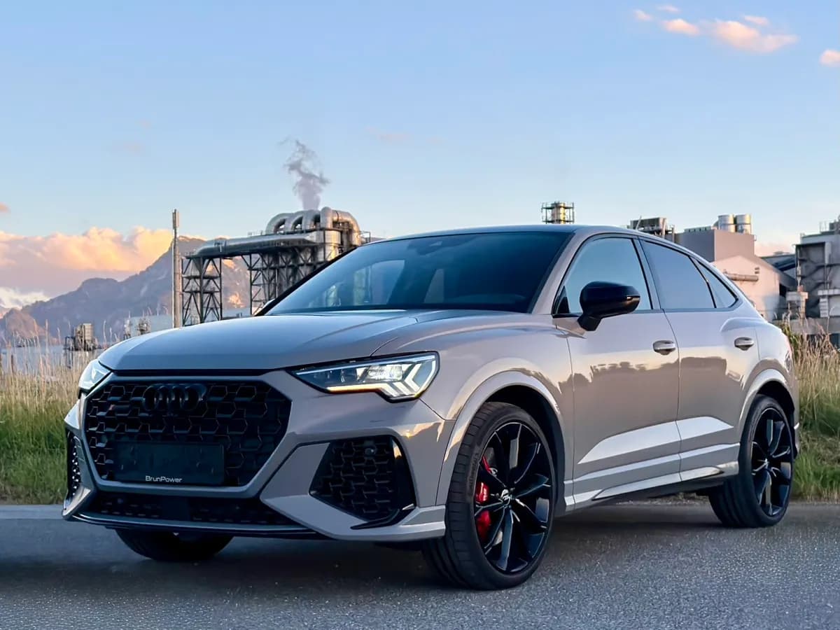 Audi Q3 2020 – € 39.999, 160 000 km – Bild 1 von 27