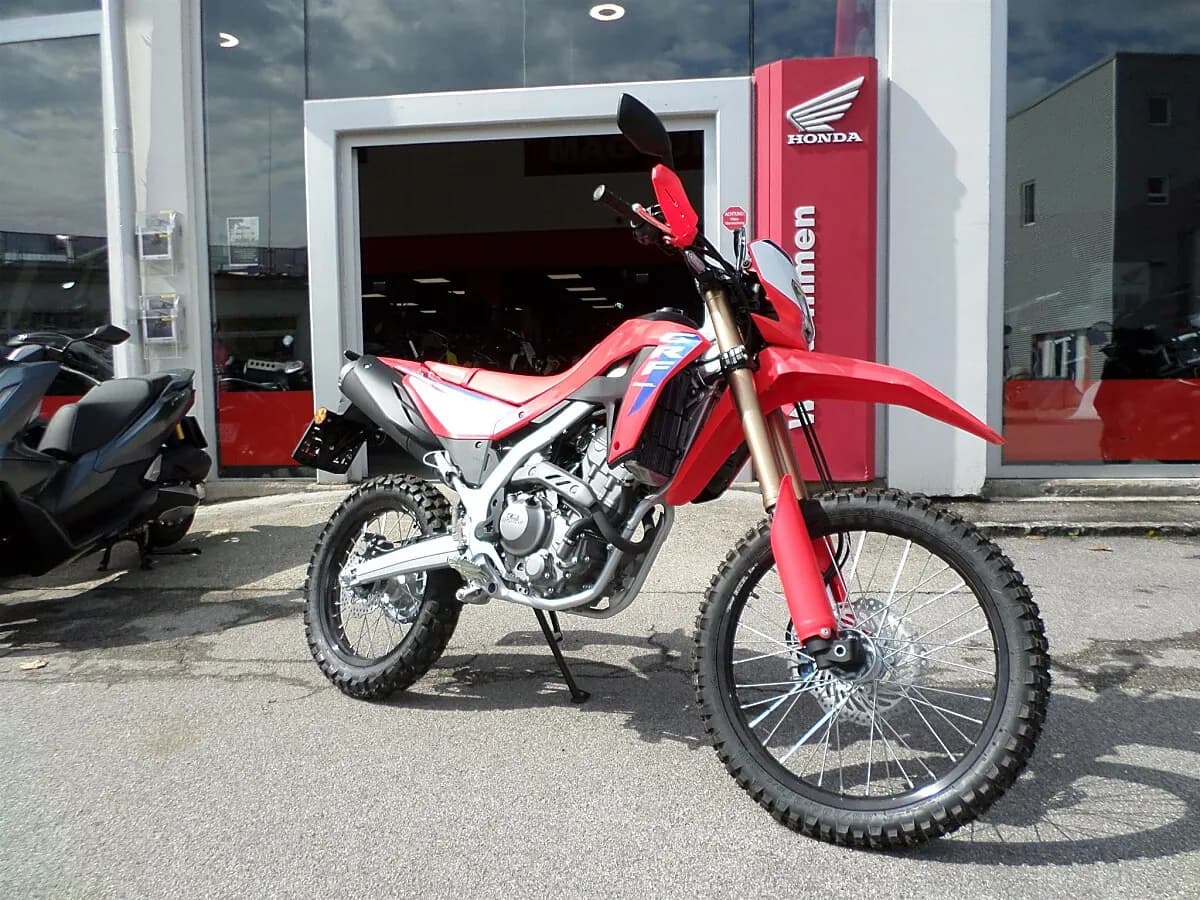 Honda CRF – € 5.750, 0 km – Bild 1 von 3