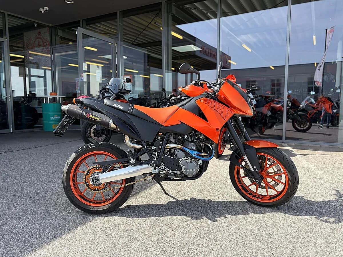 KTM 640