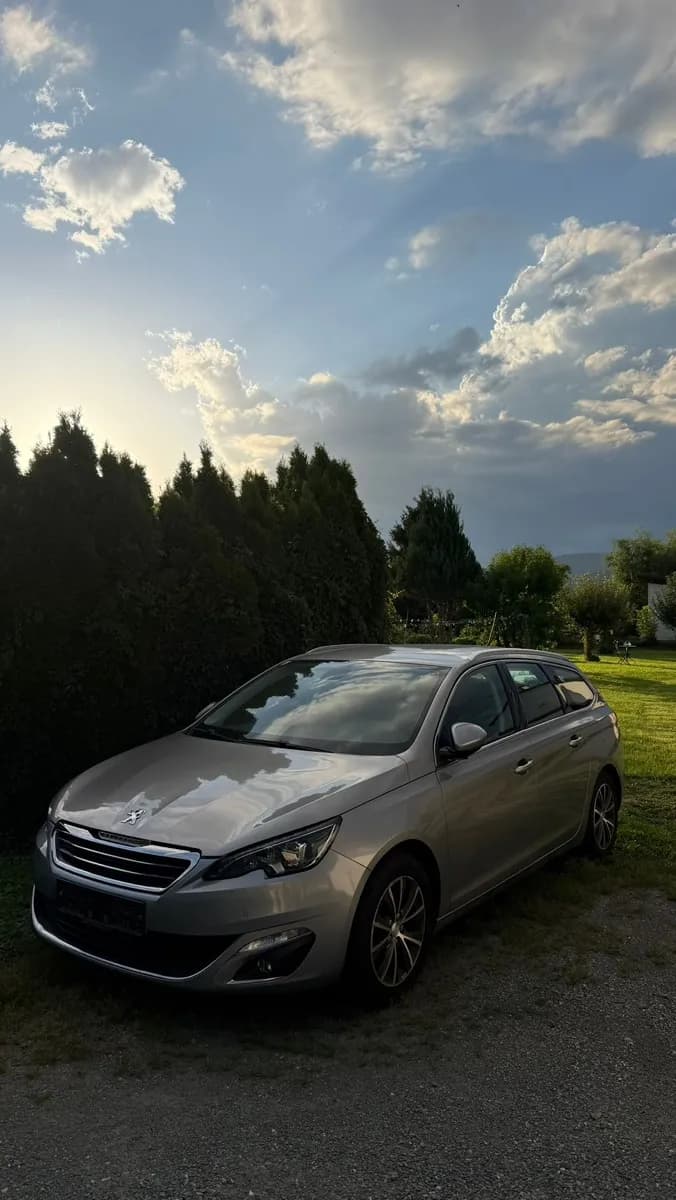 Peugeot 308 2016 – € 6.390, 182 000 km – Bild 1 von 6
