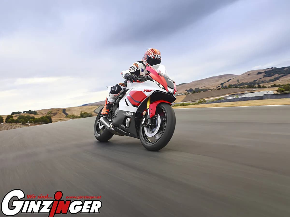 Yamaha YZF – € 11.899, 0 km – Bild 1 von 12