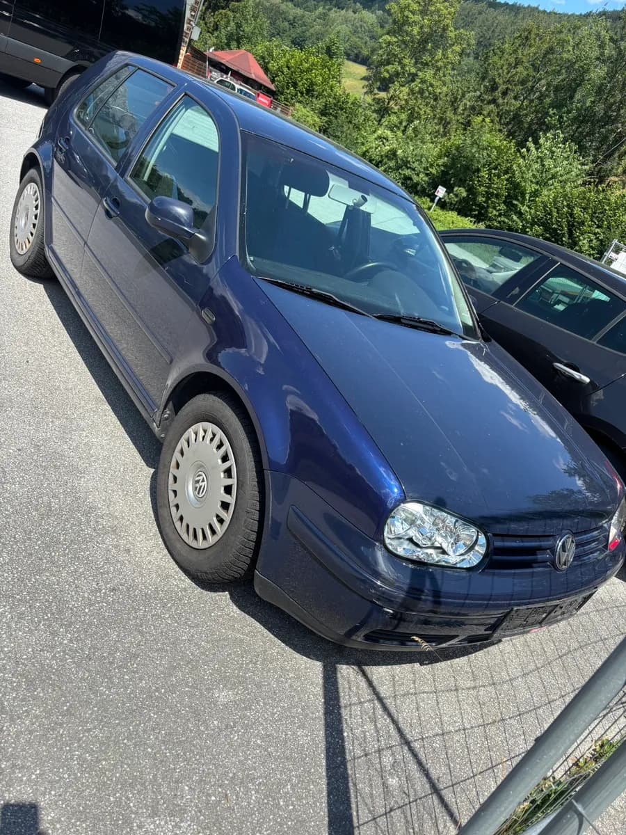 VW Golf