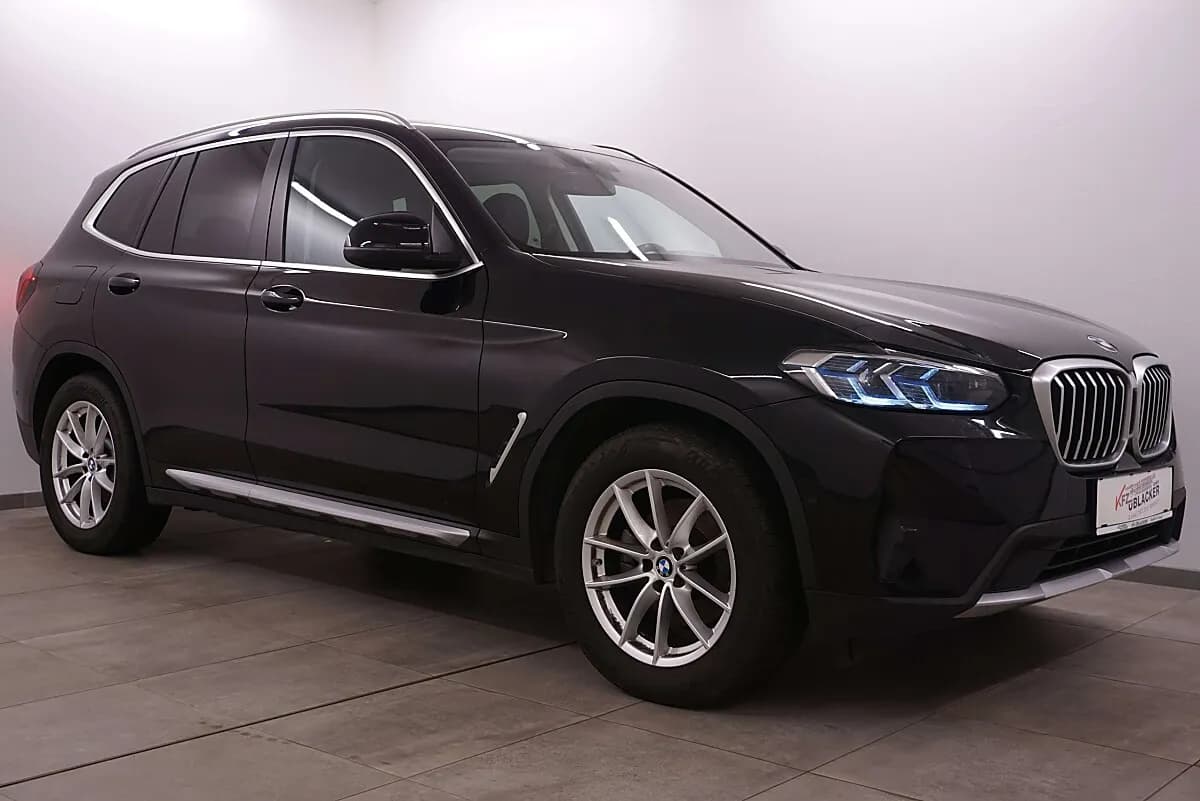 BMW X3 2022 – € 33.990, 125 000 km – Bild 1 von 21