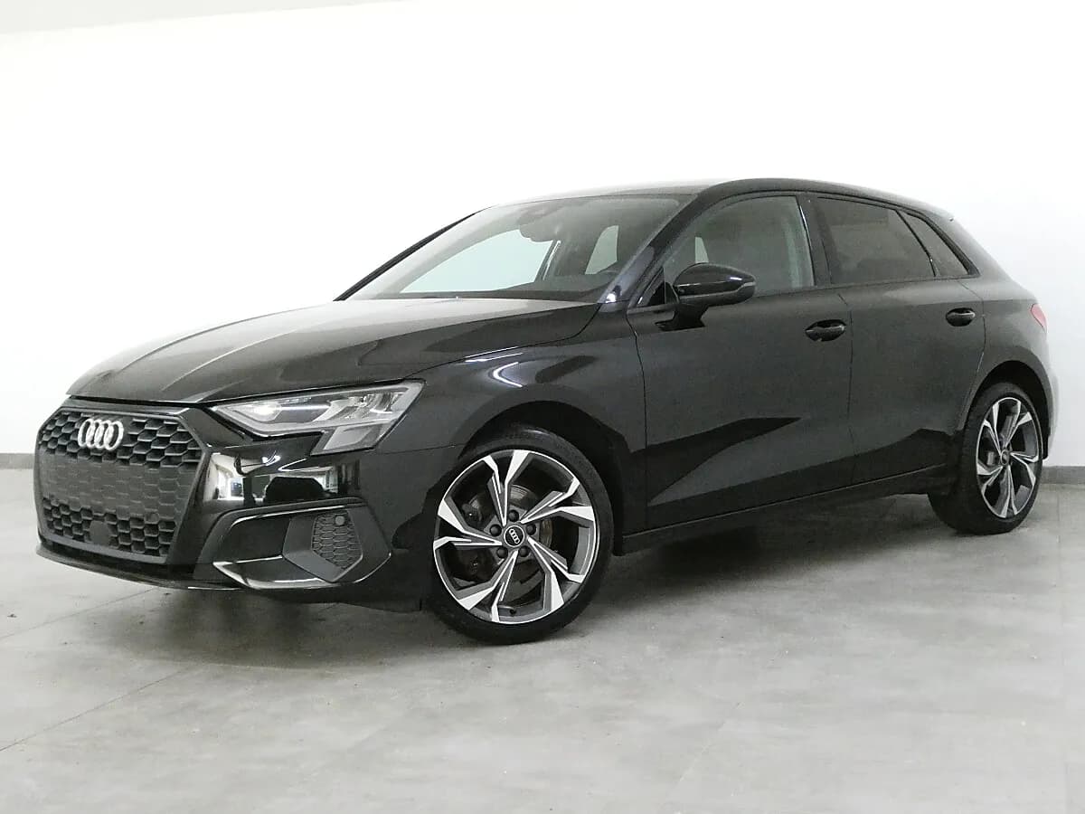 Audi A3 2022 – € 21.490, 125 000 km – Bild 1 von 36