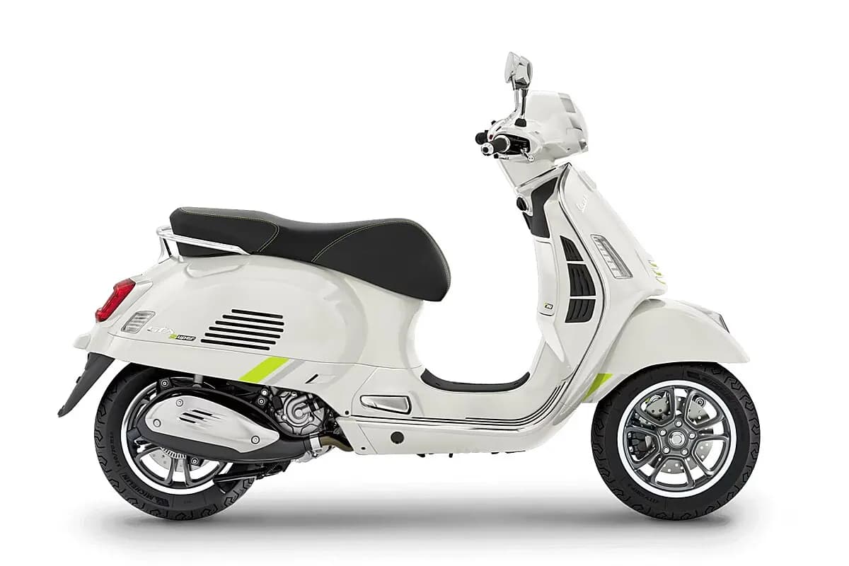 Vespa GTS – € 7.749, 0 km – Bild 1 von 6