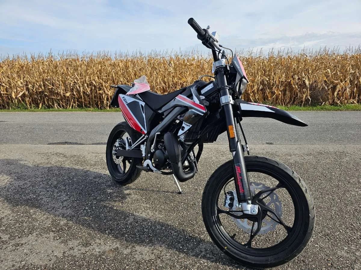 Malaguti XSM – € 3.890, 0 km – Bild 1 von 4