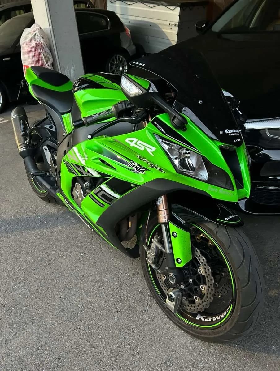 Kawasaki Ninja 2012 – € 7.690, 48 000 km – Bild 1 von 10