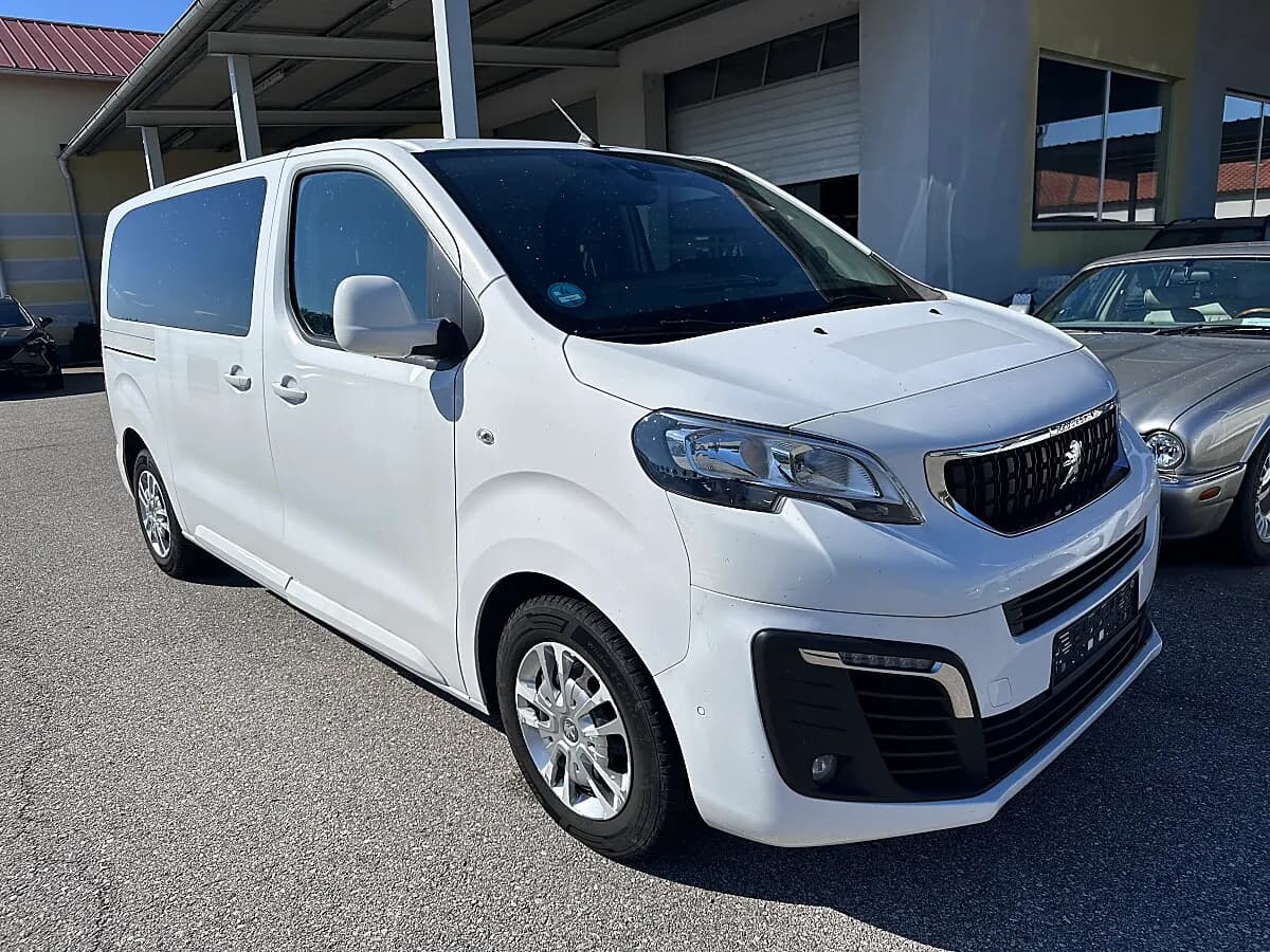 Peugeot Traveller