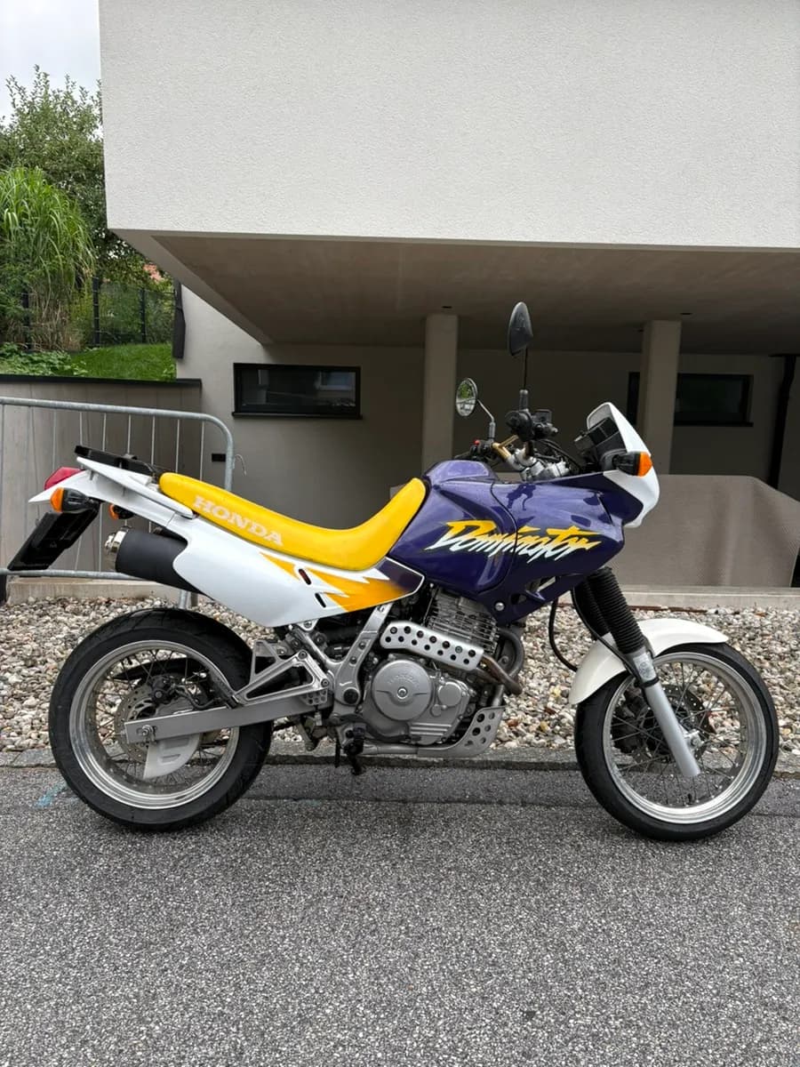 Honda NX