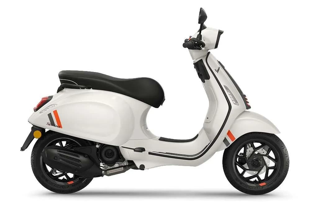 Vespa Sprint – € 3.699, 0 km – Bild 1 von 1
